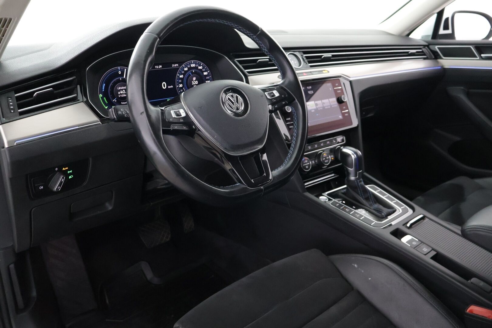 Volkswagen Passat 2018 Variant GTE Plug-In Hybrid 160 kW (218 hv) DSG-automaatti - ACC | Navi | BLIS | Digimittaristo | Keyless | Tutkat | Seuraava katsastus 1/2028 | SoH 88.7%