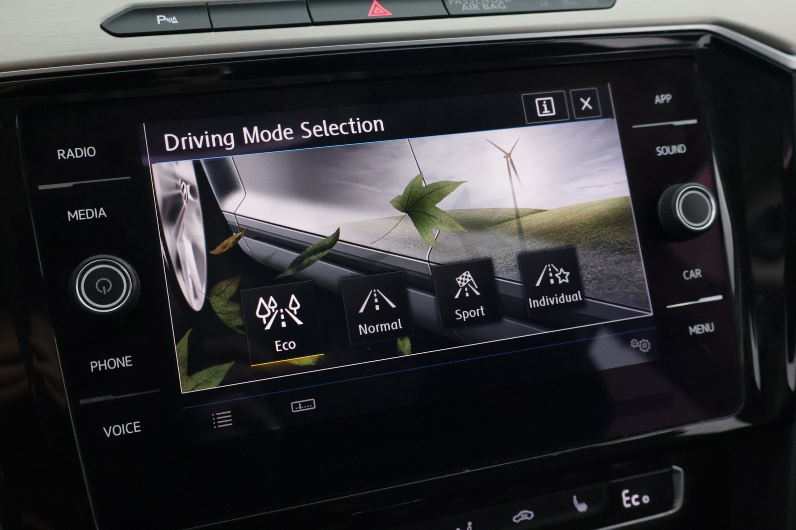 Volkswagen Passat 2018 Variant GTE Plug-In Hybrid 160 kW (218 hv) DSG-automaatti - ACC | Navi | BLIS | Digimittaristo | Keyless | Tutkat | Seuraava katsastus 1/2028 | SoH 88.7%