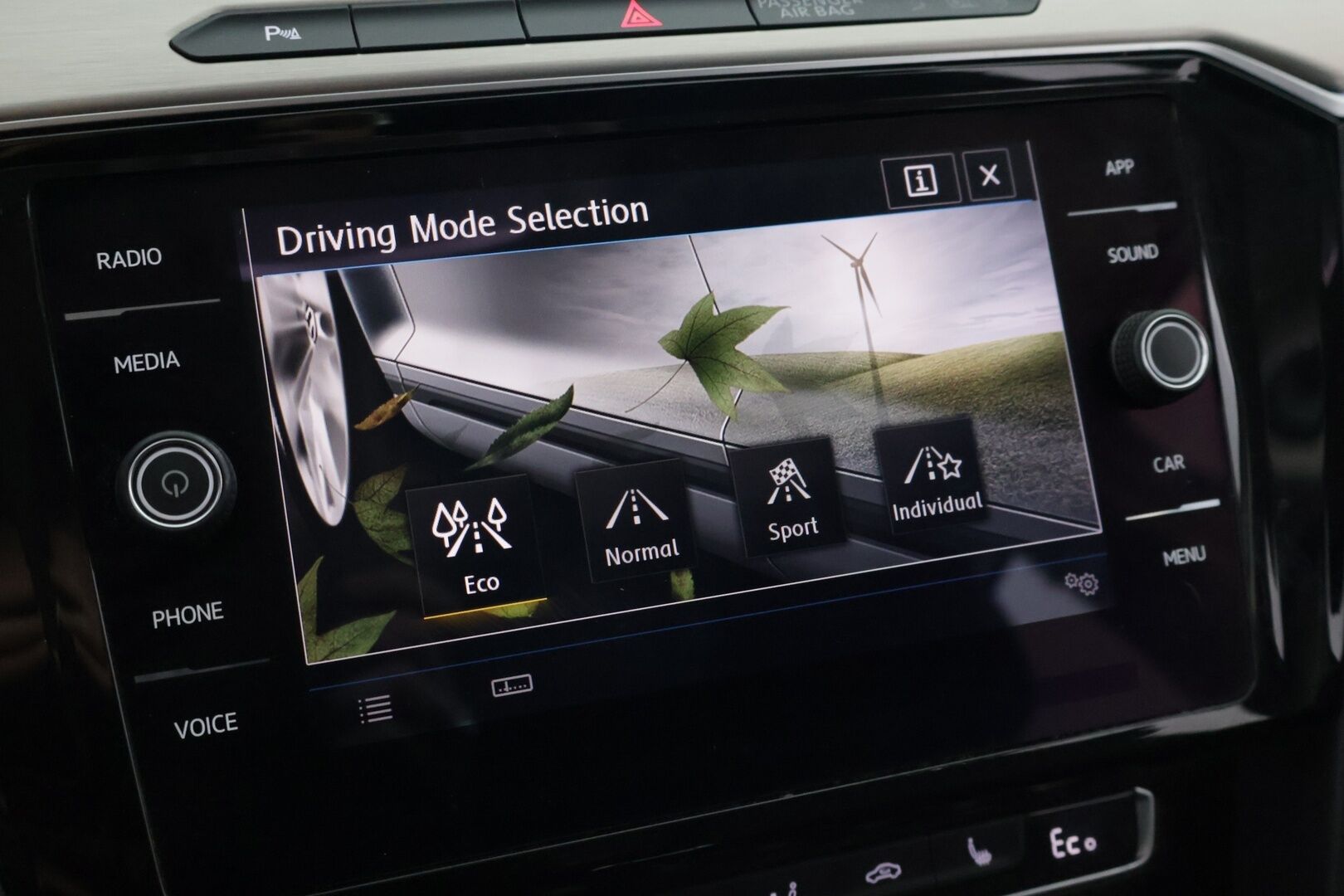 Volkswagen Passat 2018 Variant GTE Plug-In Hybrid 160 kW (218 hv) DSG-automaatti - ACC | Navi | BLIS | Digimittaristo | Keyless | Tutkat | Seuraava katsastus 1/2028 | SoH 88.7%