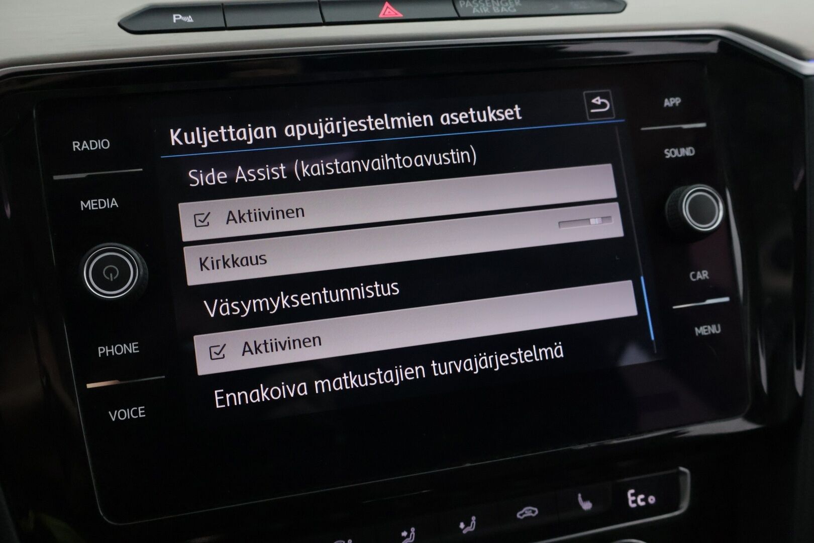 Volkswagen Passat 2018 Variant GTE Plug-In Hybrid 160 kW (218 hv) DSG-automaatti - ACC | Navi | BLIS | Digimittaristo | Keyless | Tutkat | Seuraava katsastus 1/2028 | SoH 88.7%