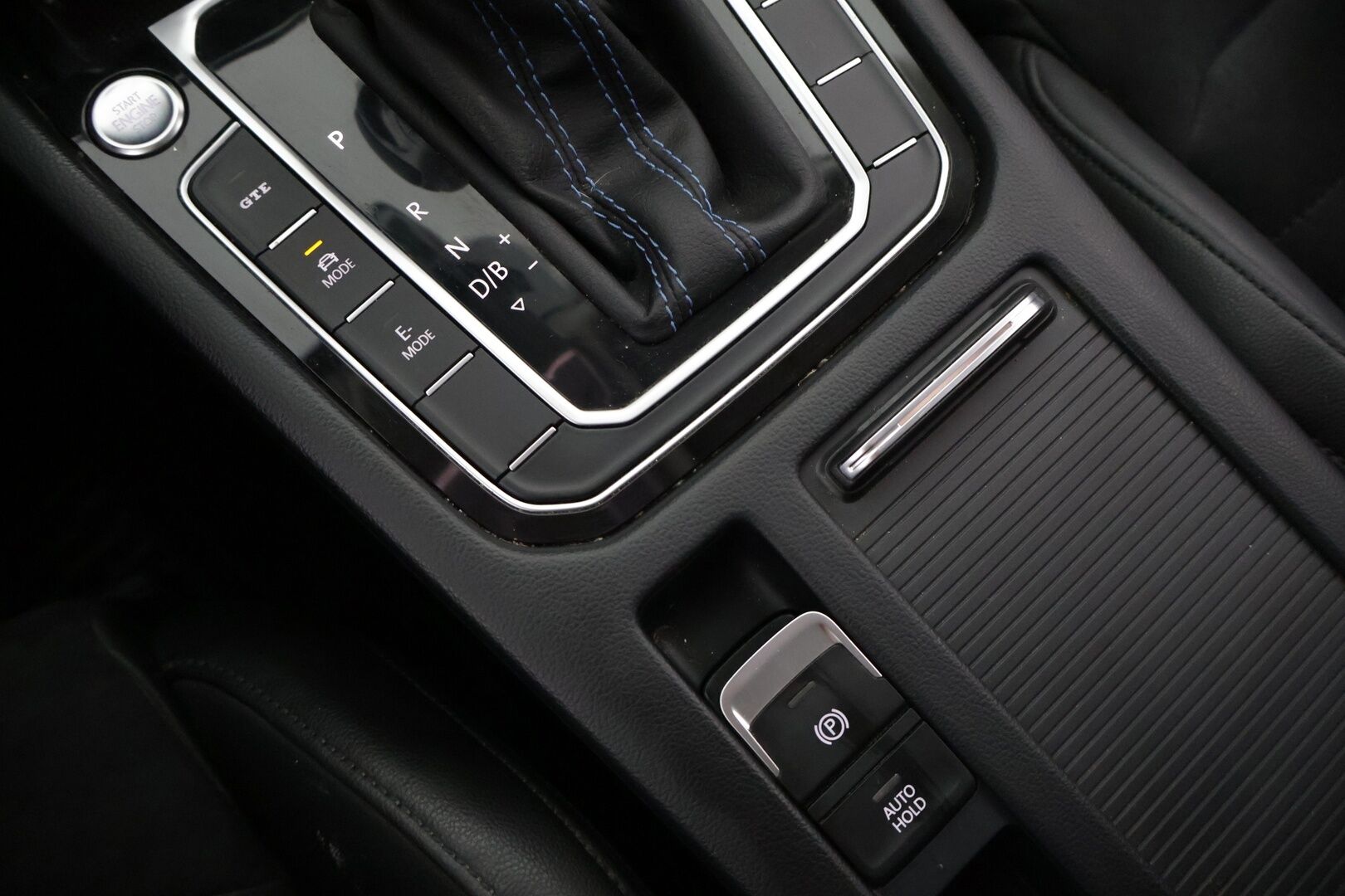 Volkswagen Passat 2018 Variant GTE Plug-In Hybrid 160 kW (218 hv) DSG-automaatti - ACC | Navi | BLIS | Digimittaristo | Keyless | Tutkat | Seuraava katsastus 1/2028 | SoH 88.7%