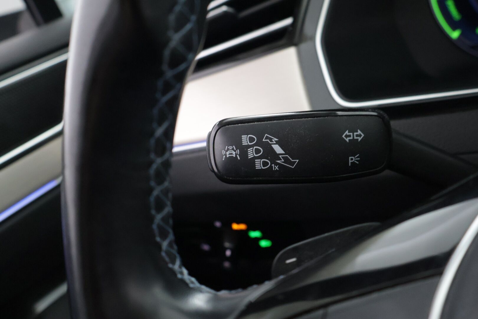 Volkswagen Passat 2018 Variant GTE Plug-In Hybrid 160 kW (218 hv) DSG-automaatti - ACC | Navi | BLIS | Digimittaristo | Keyless | Tutkat | Seuraava katsastus 1/2028 | SoH 88.7%