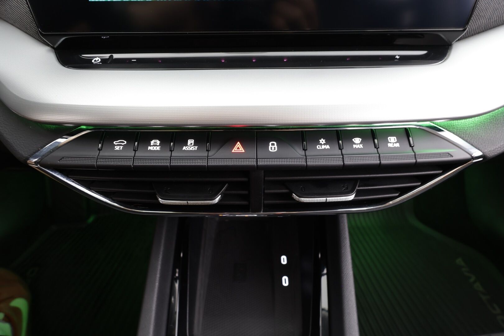 Skoda Octavia 2022 Combi 1.5 TSI Style eTEC DSG Autom. - | ACC | Webasto | Skoda Crystal Matrix LED | Ratinlämmitys | P.Kamera  | Digimittaristo | Suomi-auto | Kahdet Renkaat | Merkkihuollettu |