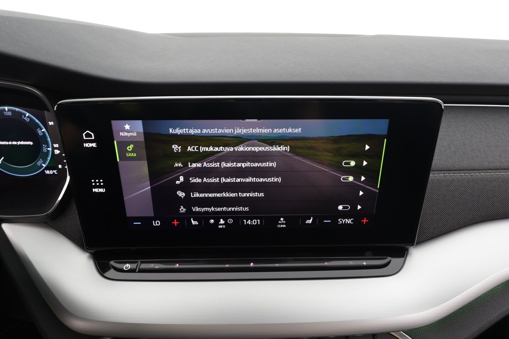 Skoda Octavia 2022 Combi 1.5 TSI Style eTEC DSG Autom. - | ACC | Webasto | Skoda Crystal Matrix LED | Ratinlämmitys | P.Kamera  | Digimittaristo | Suomi-auto | Kahdet Renkaat | Merkkihuollettu |