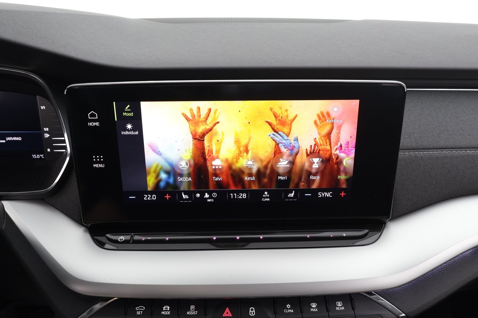 Skoda Octavia 2022 Combi 1.5 TSI Style eTEC DSG * Webasto / ACC / Matrix-LED / P.kamera / Navi / Kaistavahti / Keyless * - 1-om Suomi-auto / Kahdet renkaat