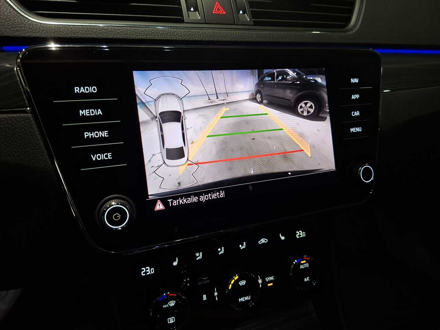 Skoda Superb 2021 1,5 TSI ACT Style DSG Autom. ** Juuri tullut! / Webasto / Koukku / Facelift! / Kamera / Navi / Muistipenkki / Canton ** - Upeasssa kunnossa oleva hyvin huollettu tilaihme! Molemmat rengassarjat todella hyvässä kunnossa, huollettu todella hyvin! 