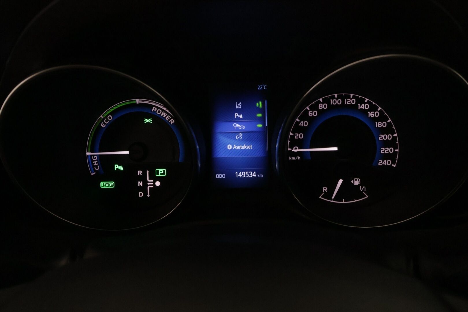 Toyota Auris 2016 1,8 Hybrid Active - Helmiäisväri! | P.kamera | Navigointi | Keyless | Puolinahkasisusta | 2x renkaat vanteilla | LED ajovalot | Facelift!