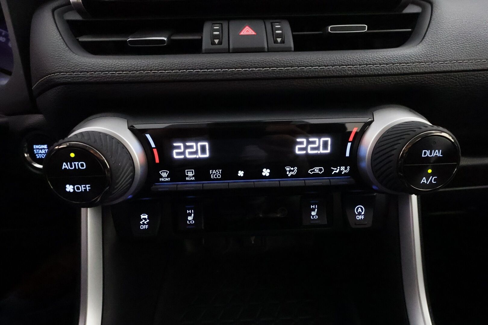 Toyota RAV4 2021 2,0 VVT-iE Business Multidrive S ** 1-Om Suomi auto / Adapt.vakkari / Koukku / P.kamera / Keyless / Apple&Android / Lohkolämmitin / Navi - 2x renkaat / Rattilämmitin 