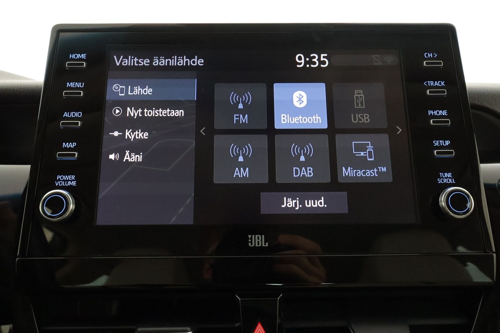 Toyota Camry 2021 2,5 Hybrid Premium - | HUD | ACC | Ilmastoitu Muistipenkki | 360 | JBL | LED | Navi | Katveavustin | Kaistavahti | Keyless | Ratinlämmitys | Facelift | 1-om Suomi-auto | Kahdet renkaat | Merkkihuollot | 