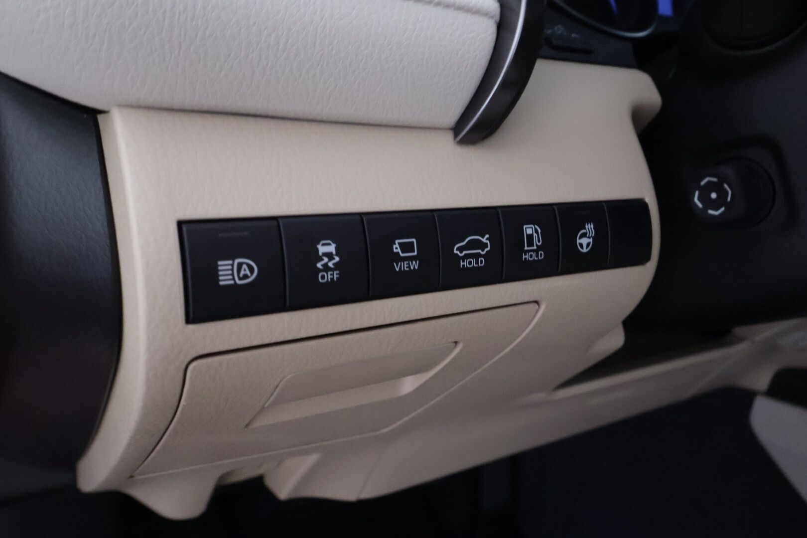 Toyota Camry 2021 2,5 Hybrid Premium - | HUD | ACC | Ilmastoitu Muistipenkki | 360 | JBL | LED | Navi | Katveavustin | Kaistavahti | Keyless | Ratinlämmitys | Facelift | 1-om Suomi-auto | Kahdet renkaat | Merkkihuollot | 
