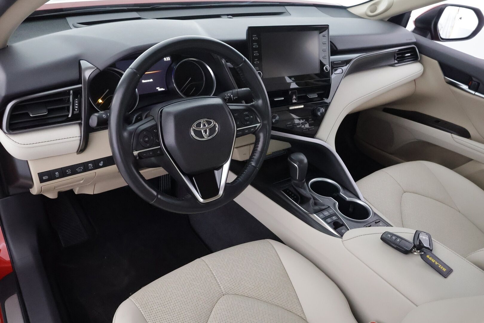 Toyota Camry 2021 2,5 Hybrid Premium - | HUD | ACC | Ilmastoitu Muistipenkki | 360 | JBL | LED | Navi | Katveavustin | Kaistavahti | Keyless | Ratinlämmitys | Facelift | 1-om Suomi-auto | Kahdet renkaat | Merkkihuollot | 