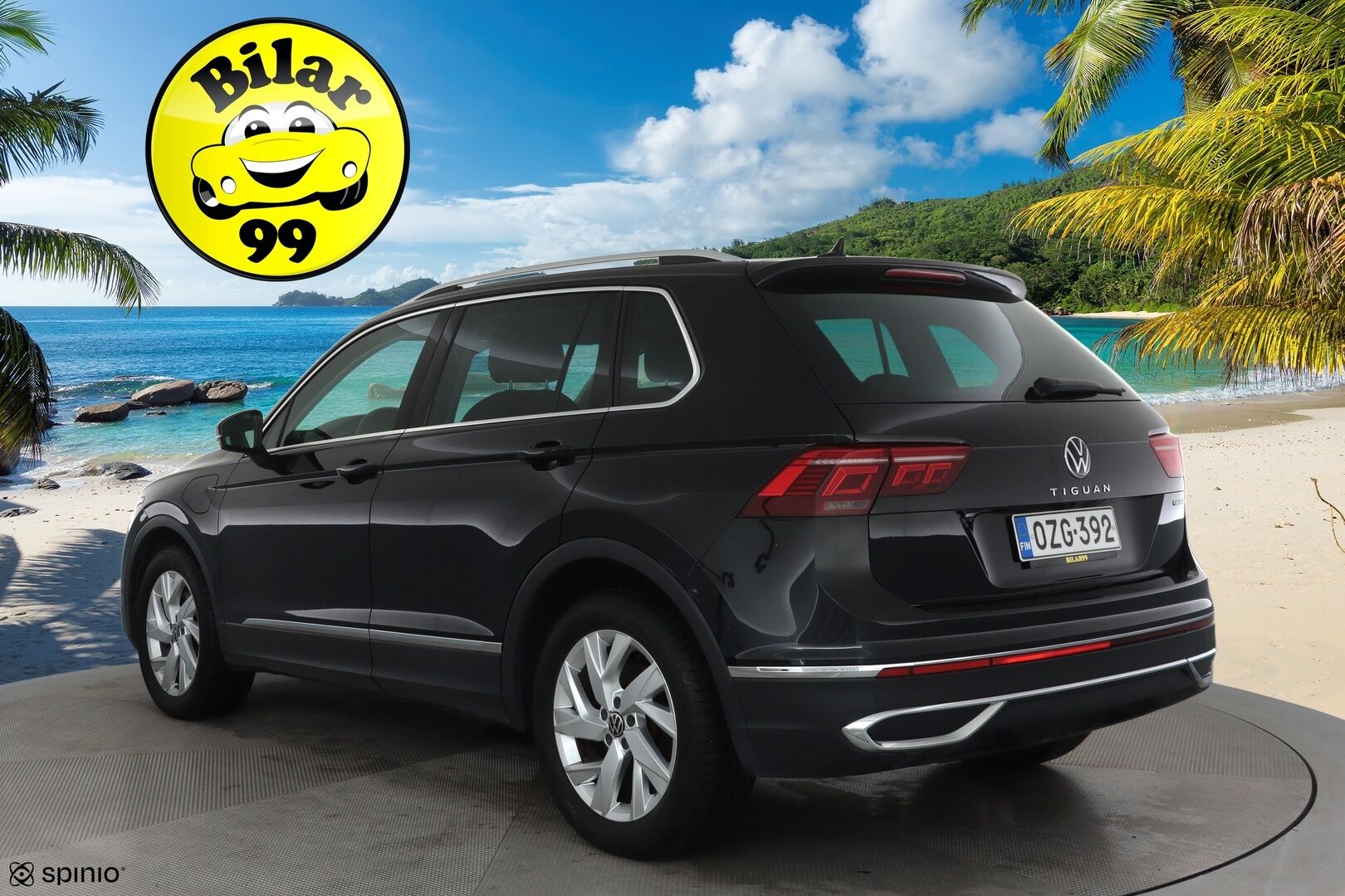Volkswagen Tiguan 2022 Style eHybrid 180 kW DSG **ACC / IQ.Light / Koukku / Hierovat penkit / P.kamera / KeylessGo** - 1.Om Suomi-auto / Kahdet renkaat aluvanteilla / Merkkihuollettu