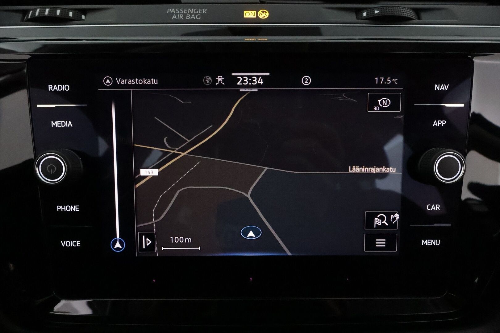 Volkswagen Touran 2021 Highline 2,0 TDI SCR 110 kW DSG 7-Paik **Webasto /  ACC / LED-valot / P.Tutkat / Navi / Digimittaristo / Apple&Android** - Suomi-auto / Kahdet Renkaat