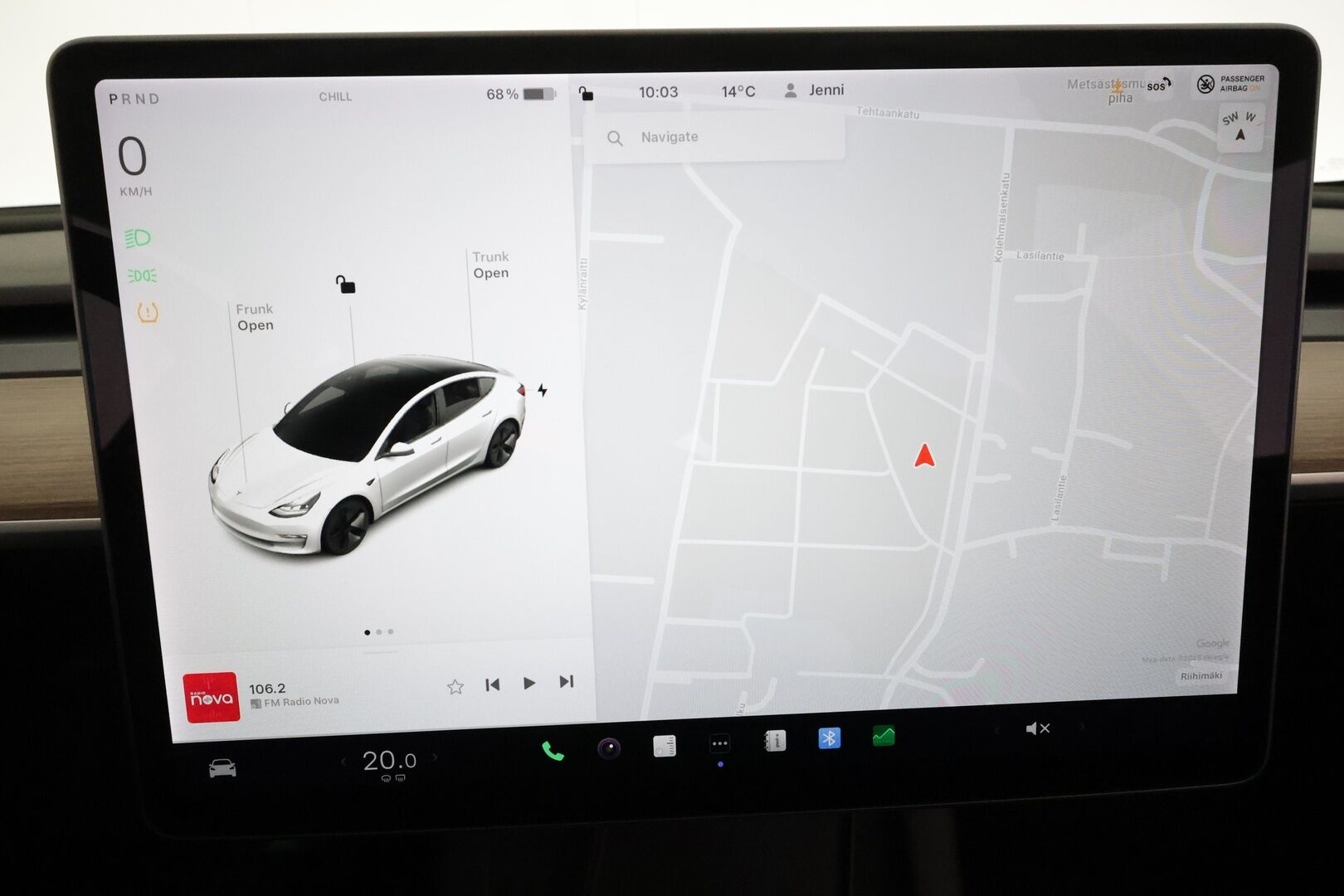Tesla Model 3 2021 Long Range *Lämpöpumppu / Autopilot / Lasikatto / Premium Audio / Nahkasisusta / P.kamera* - Akku kuntotarkastettu SOH 93,8% / 1-om. Suomi-auto / 2x vanteet