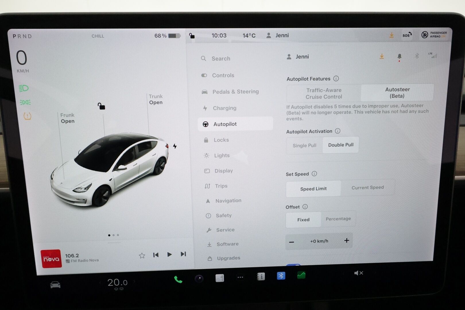 Tesla Model 3 2021 Long Range *Lämpöpumppu / Autopilot / Lasikatto / Premium Audio / Nahkasisusta / P.kamera* - Akku kuntotarkastettu SOH 93,8% / 1-om. Suomi-auto / 2x vanteet