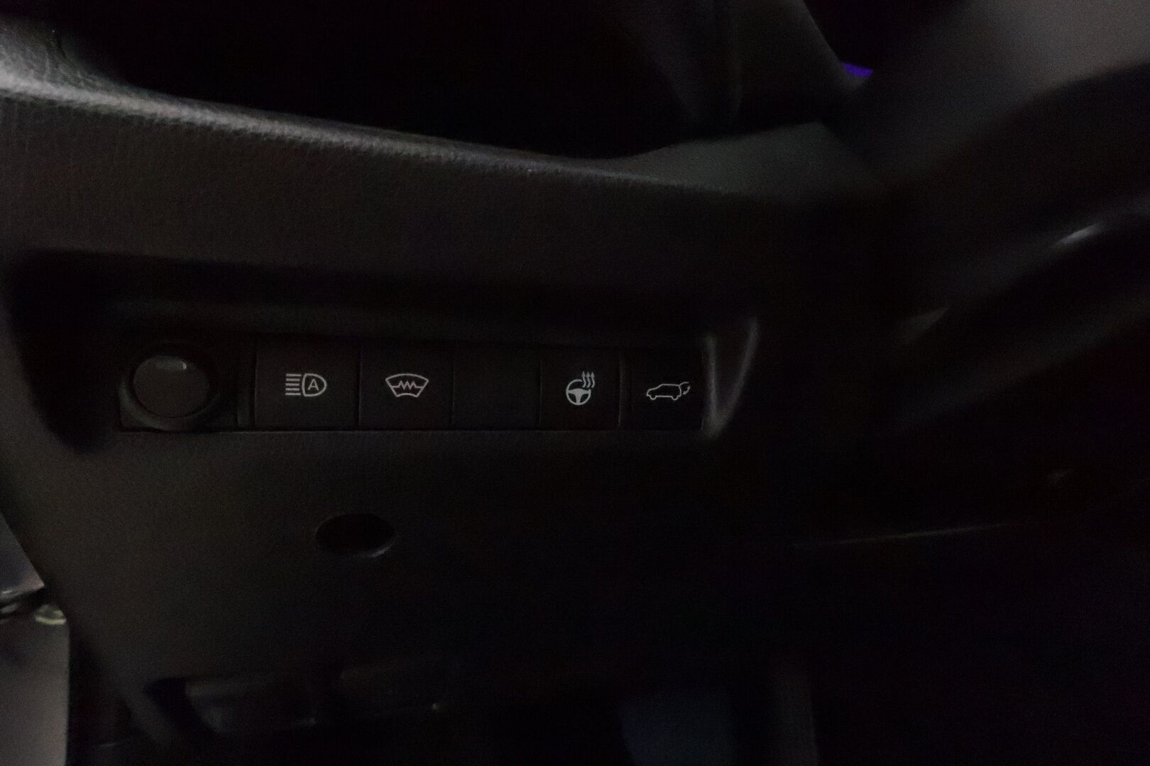 Toyota RAV4 2022 2,0 VVT-iE Active Multidrive S **Adapt.vakkari / P.kamera / Navi / Ratinlämmitin / KeylessGo / Sähköluukku / LED** - 3,99 % KORKOTARJOUS TÄHÄN AUTOON - Suomi-auto / Merkkihuollettu / Kahdet renkaat aluvanteilla / Tuulilasin lämmitin