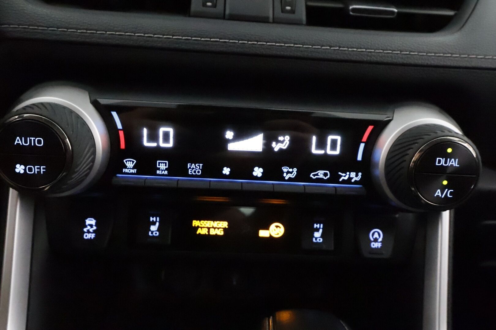 Toyota RAV4 2022 2,0 VVT-iE Active Multidrive S **Adapt.vakkari / P.kamera / Navi / Ratinlämmitin / KeylessGo / Sähköluukku / LED** - 3,99 % KORKOTARJOUS TÄHÄN AUTOON - Suomi-auto / Merkkihuollettu / Kahdet renkaat aluvanteilla / Tuulilasin lämmitin