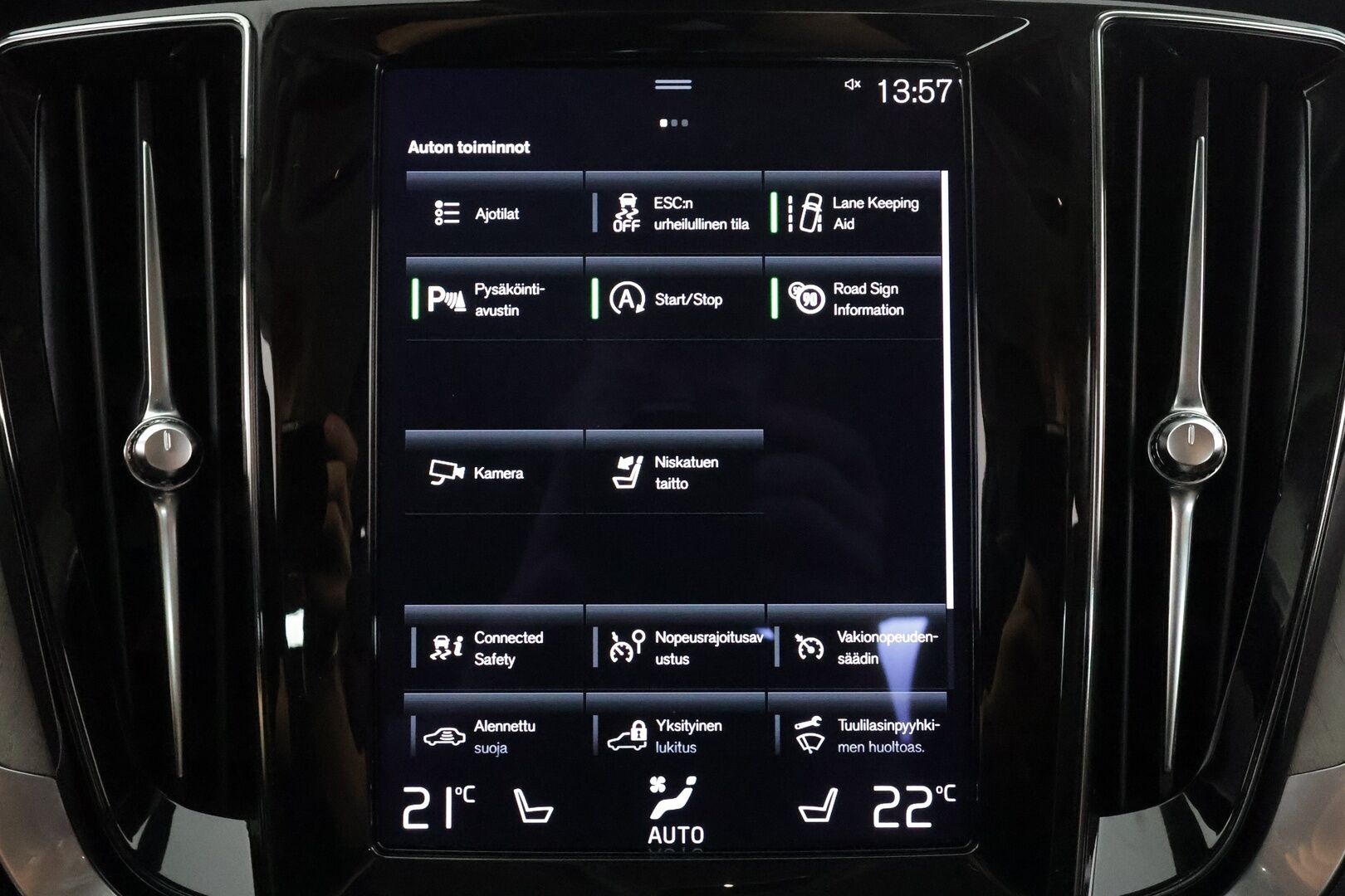 Volvo S60 2022 B5 AWD MHEV Business Inscription Edition aut - | ACC | Webasto | 360° | Sporttinahat | Muistipenkki | Pilot Assist | Keyless | LED | Lämm. ratti | Merkkihuollot | 1-om suomiauto | ALV | 