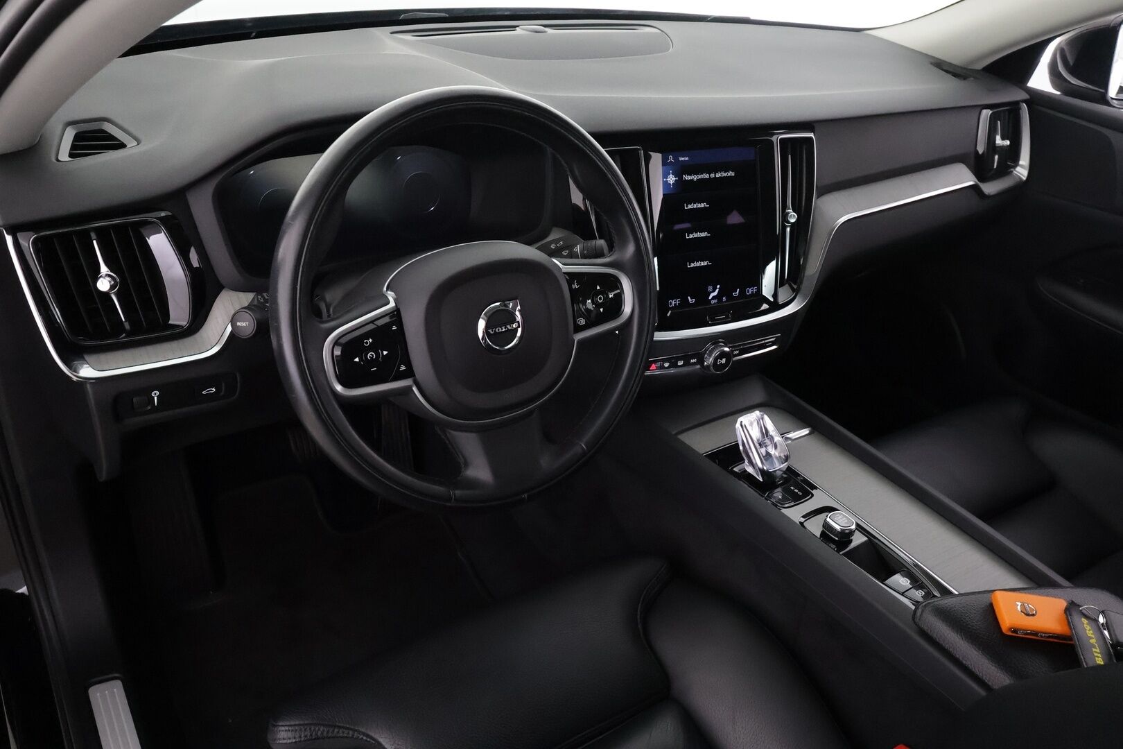 Volvo S60 2022 B5 AWD MHEV Business Inscription Edition aut - | ACC | Webasto | 360° | Sporttinahat | Muistipenkki | Pilot Assist | Keyless | LED | Lämm. ratti | Merkkihuollot | 1-om suomiauto | ALV | 