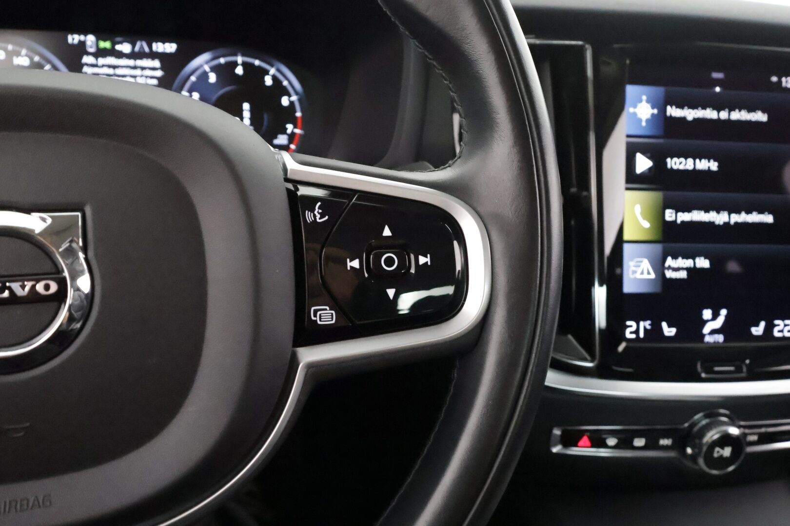 Volvo S60 2022 B5 AWD MHEV Business Inscription Edition aut - | ACC | Webasto | 360° | Sporttinahat | Muistipenkki | Pilot Assist | Keyless | LED | Lämm. ratti | Merkkihuollot | 1-om suomiauto | ALV | 