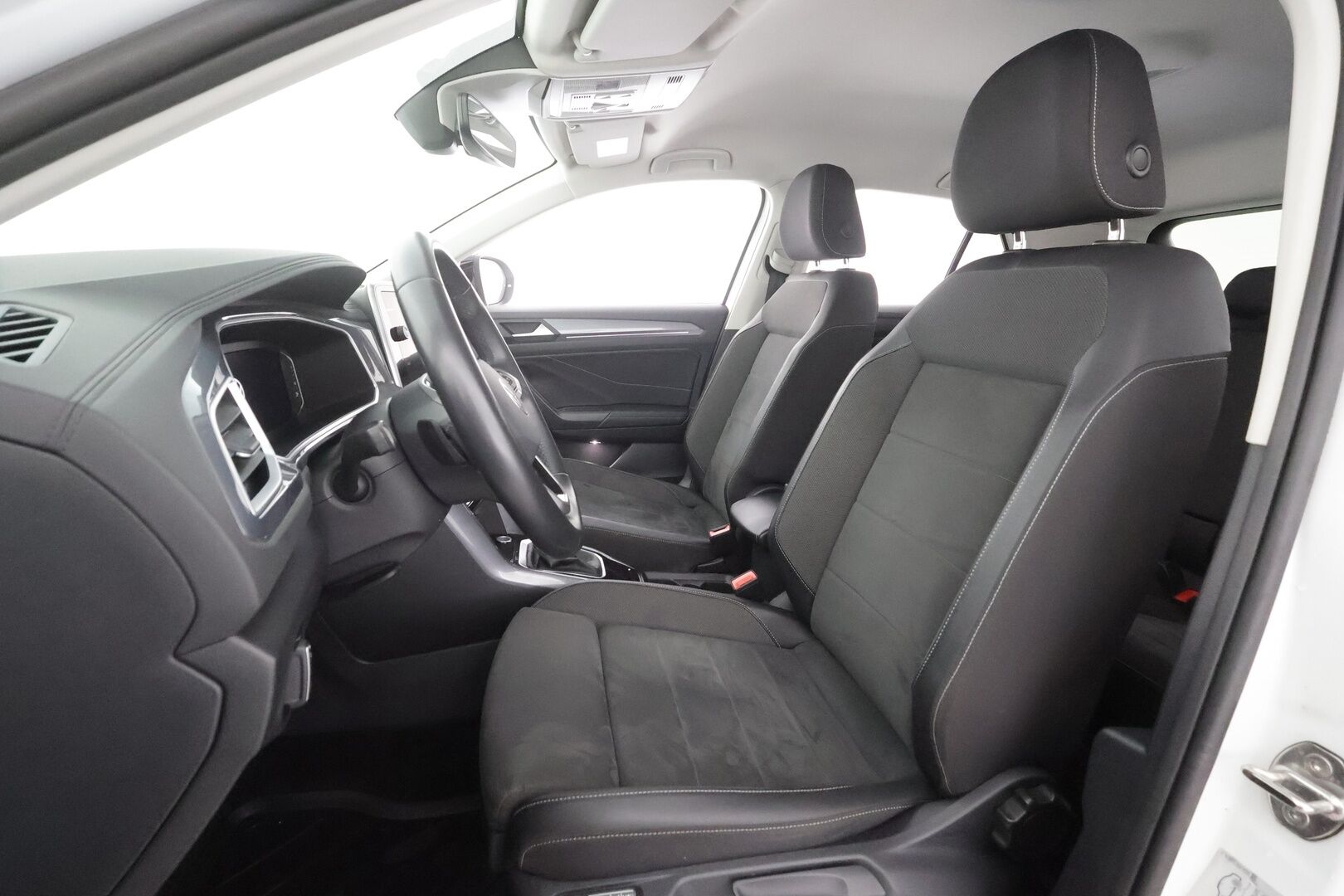 Volkswagen T-Roc 2022 Style Business 1,5 TSI EVO 110 kW DSG - | ACC | Webasto | LED | P.Kamera | Hierova ergoactive Istuin | Ratinlämmitys | Digimittaristo | Apple&Android |1.Om Suomi-auto | Merkkihuollettu | Kahdet Renkaat |