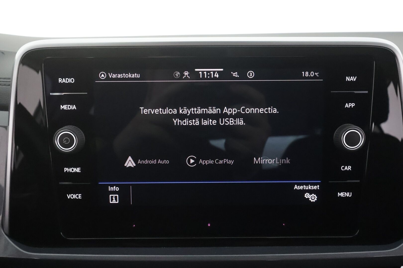 Volkswagen T-Roc 2022 Style Business 1,5 TSI EVO 110 kW DSG - | ACC | Webasto | LED | P.Kamera | Hierova ergoactive Istuin | Ratinlämmitys | Digimittaristo | Apple&Android |1.Om Suomi-auto | Merkkihuollettu | Kahdet Renkaat |