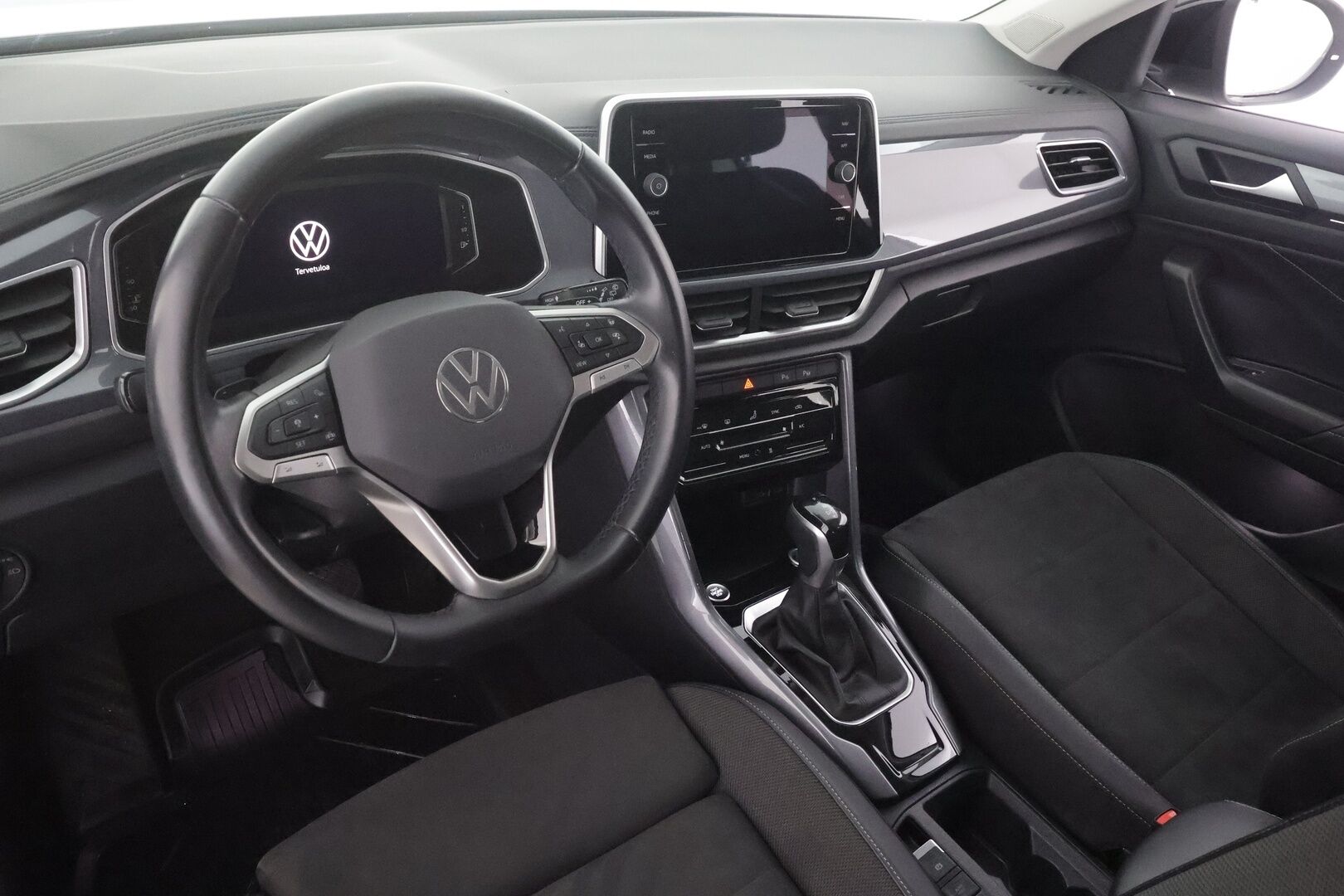Volkswagen T-Roc 2022 Style Business 1,5 TSI EVO 110 kW DSG - | ACC | Webasto | LED | P.Kamera | Hierova ergoactive Istuin | Ratinlämmitys | Digimittaristo | Apple&Android |1.Om Suomi-auto | Merkkihuollettu | Kahdet Renkaat |