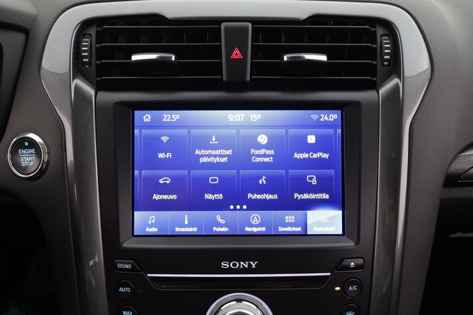 Ford Mondeo 2022 2,0 TDCi EcoBlue 190hv A8 AWD EDITION Wagon * Webasto / Koukku / ACC / Dynamic-LED / P.kamera / Navi / Kaistavahti * - 1-om Suom-auto / Kahdet Renkaat - HULLUT BLACKWEEK JATKOT - KORKOTARJOUS 2,49%