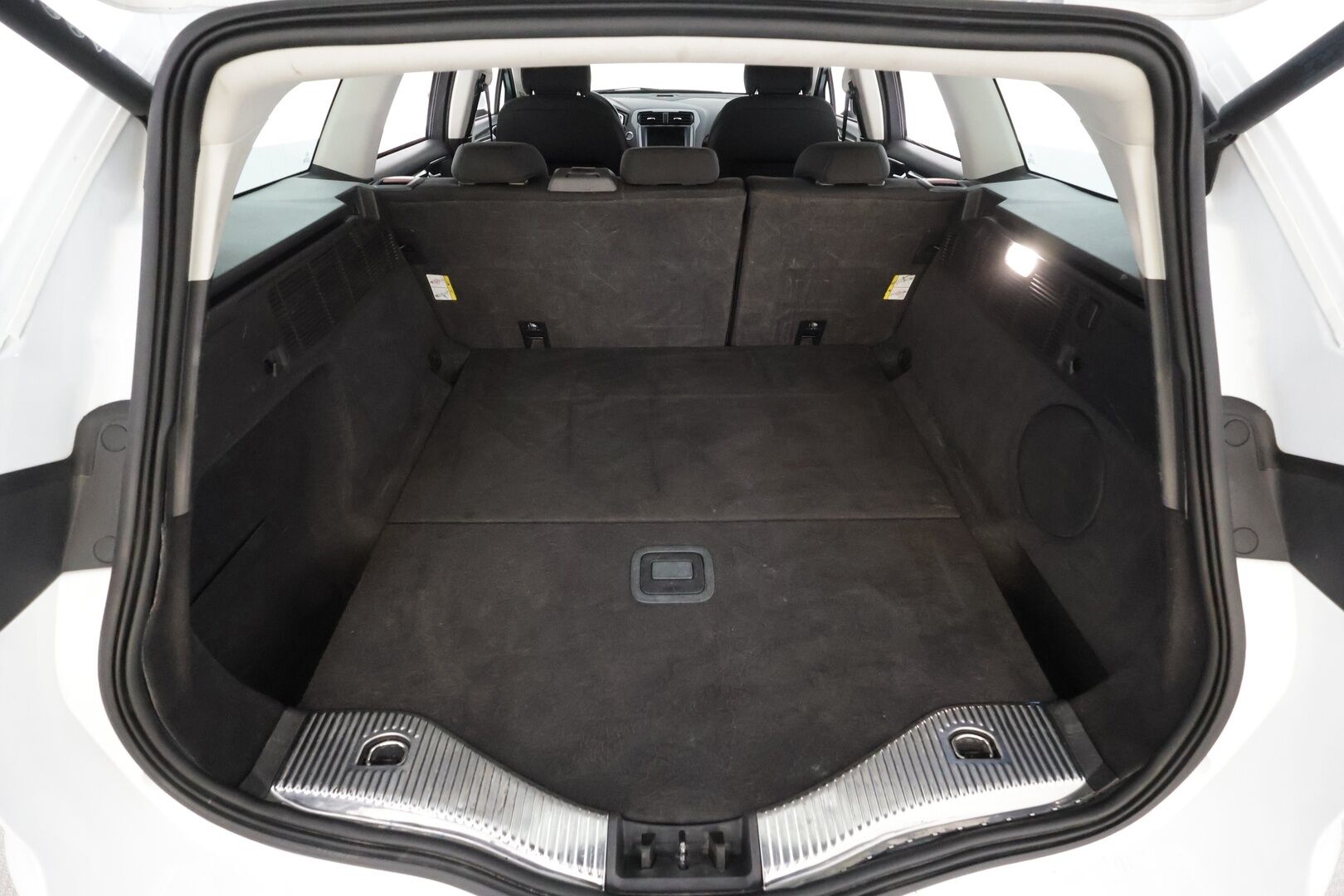 Ford Mondeo 2022 2,0 TDCi EcoBlue 190hv A8 AWD EDITION Wagon * Webasto / Koukku / ACC / Dynamic-LED / P.kamera / Navi / Kaistavahti * - 1-om Suom-auto / Kahdet Renkaat - HULLUT BLACKWEEK JATKOT - KORKOTARJOUS 2,49%