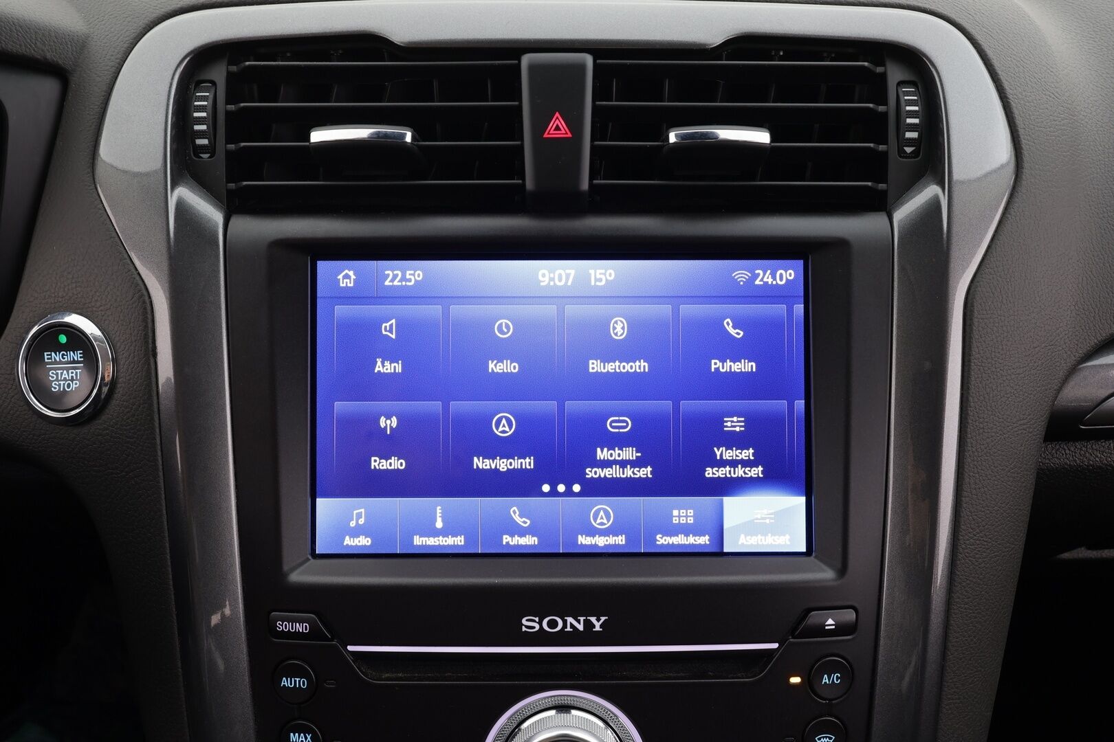 Ford Mondeo 2022 2,0 TDCi EcoBlue 190hv A8 AWD EDITION Wagon * Webasto / Koukku / ACC / Dynamic-LED / P.kamera / Navi / Kaistavahti * - 1-om Suom-auto / Kahdet Renkaat - HULLUT BLACKWEEK JATKOT - KORKOTARJOUS 2,49%