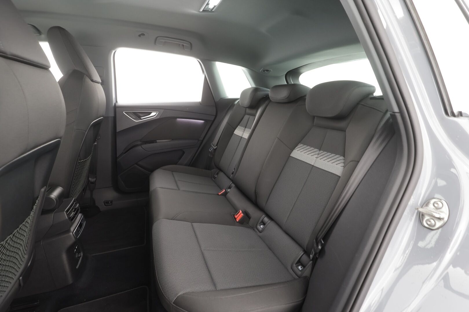 Audi Q4 e-tron 2022 50 e-tron quattro - | ACC | ILP | Matrix-LED | P.Kamera | Sporttipenkit | Apple&Android | 1.Om Suomi-Auto | Kahdet Renkaat | Koti&Kauppalaturi |