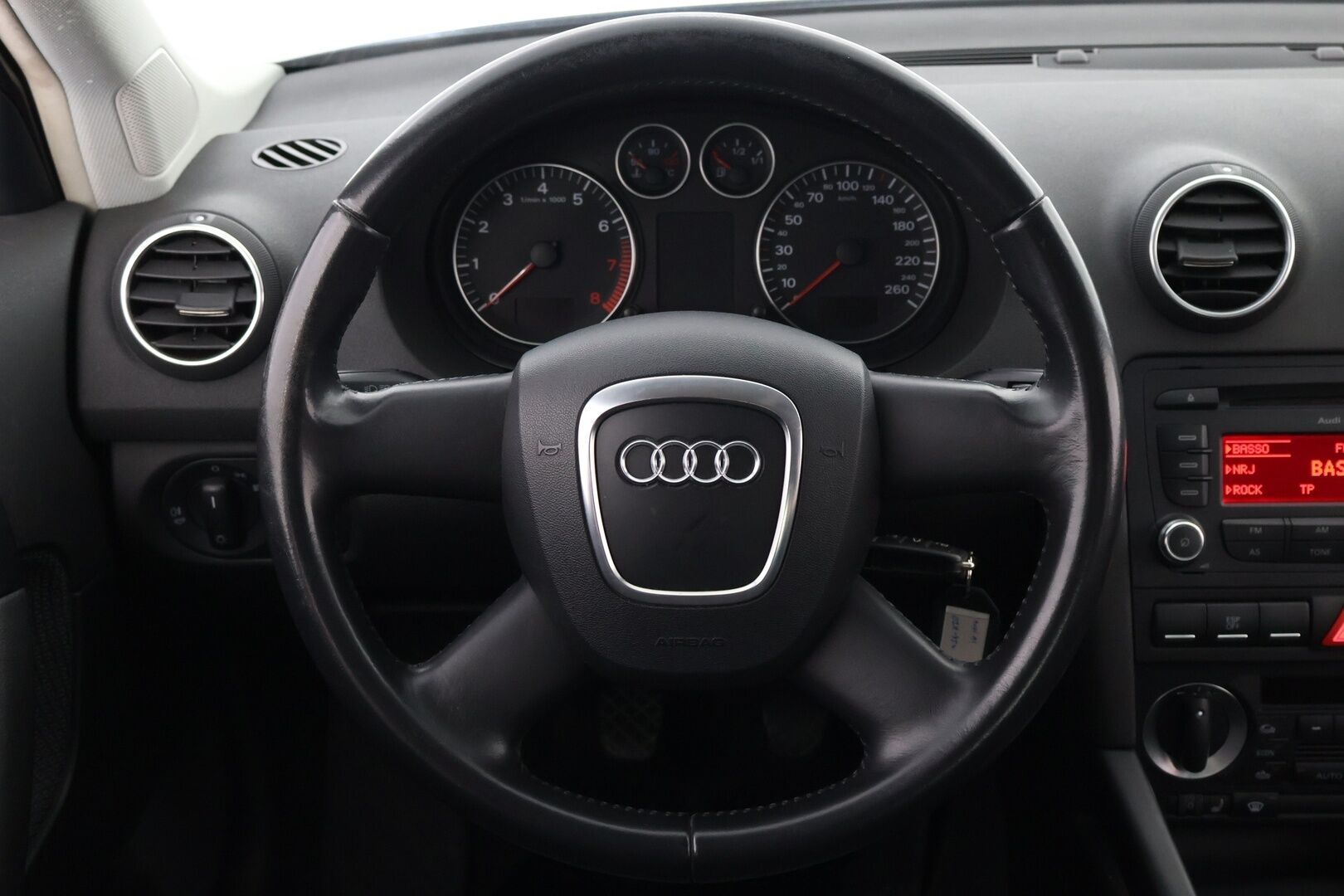 Audi A3 2007 Sportback Attraction Plus 1,6 75 kW - YritysOutlet - Myydään vain yrityksille