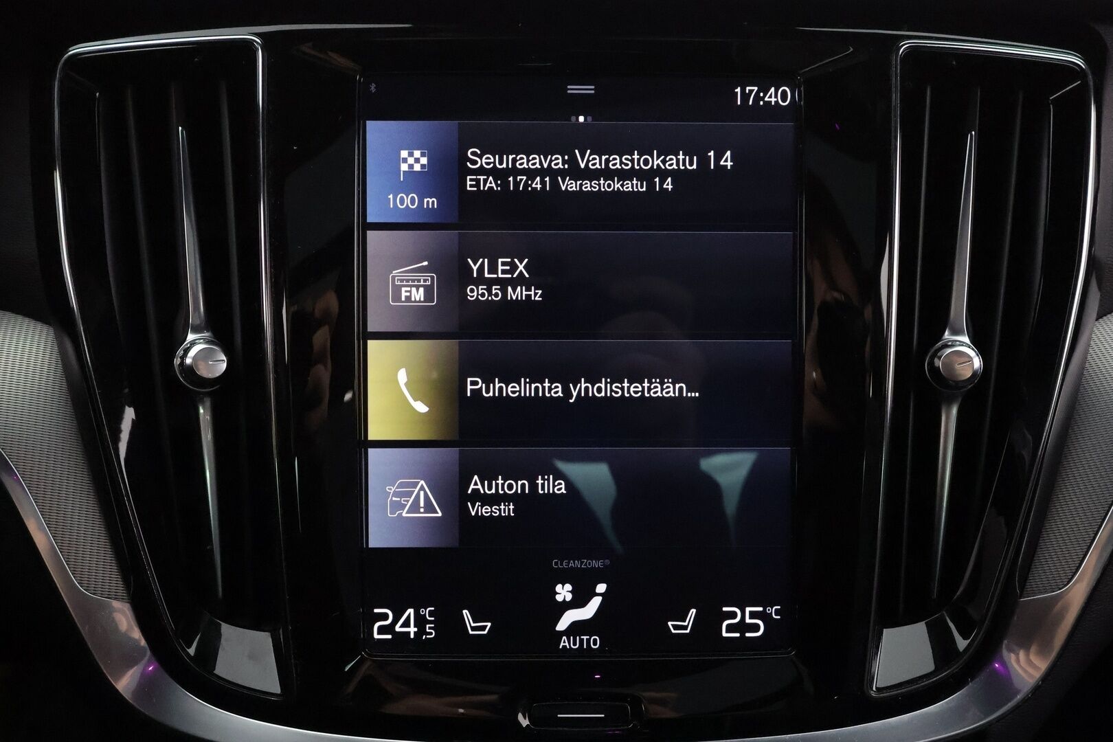 Volvo S60 2020 T8 TwE AWD Business R-Design aut * Webasto / Koukku / H&K / Panorama / ACC / Full-LED / 360° / Sportpenkki Muistilla * - Kahdet renkaat - HULLU BLACKWEEK KORKOTARJOUS 2,49%