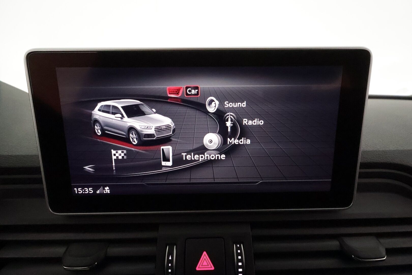 Audi Q5 2020 55 TFSI e quattro S tronic S-line *ACC / Matrix LED / P.kamera / Navi / Digimittaristo / Sporttipenkit / KeylessGo* - Kahdet renkaat aluvanteilla / Hyvät varusteet!