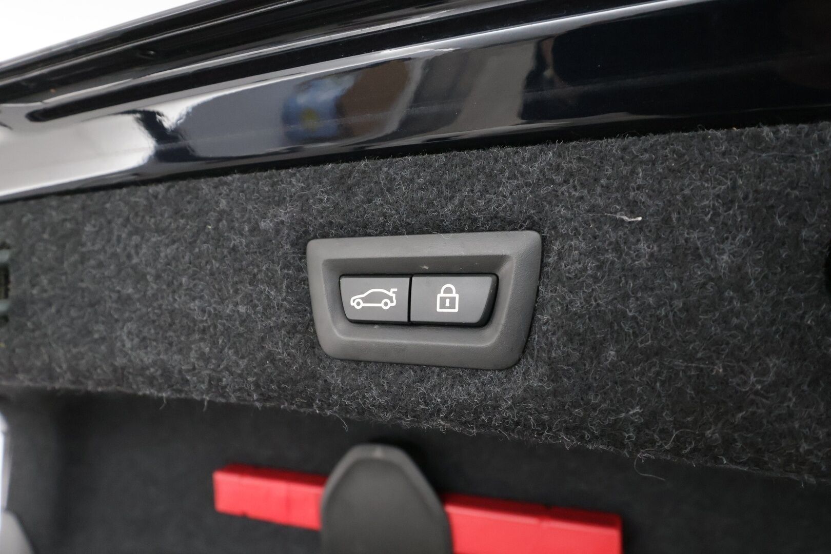 BMW 530 2017 G30 Sedan 530e A iPerformance M-Sport * HUD / Lasikattoluukku / Adapt.LED / ACC / H&K / 360° / Sportnahat Muistilla * - Kahdet renkaat / Merkkihuollettu! / *SUPER KAMOILLA*