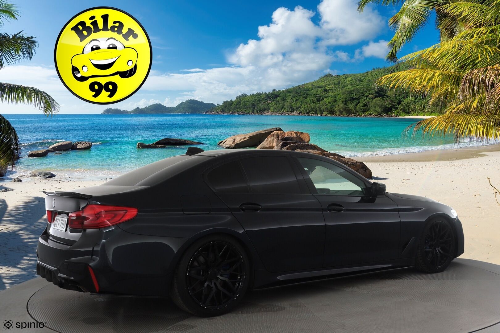 BMW 530 2017 G30 Sedan 530e A iPerformance M-Sport * HUD / Lasikattoluukku / Adapt.LED / ACC / H&K / 360° / Sportnahat Muistilla * - Kahdet renkaat / Merkkihuollettu! / *SUPER KAMOILLA*