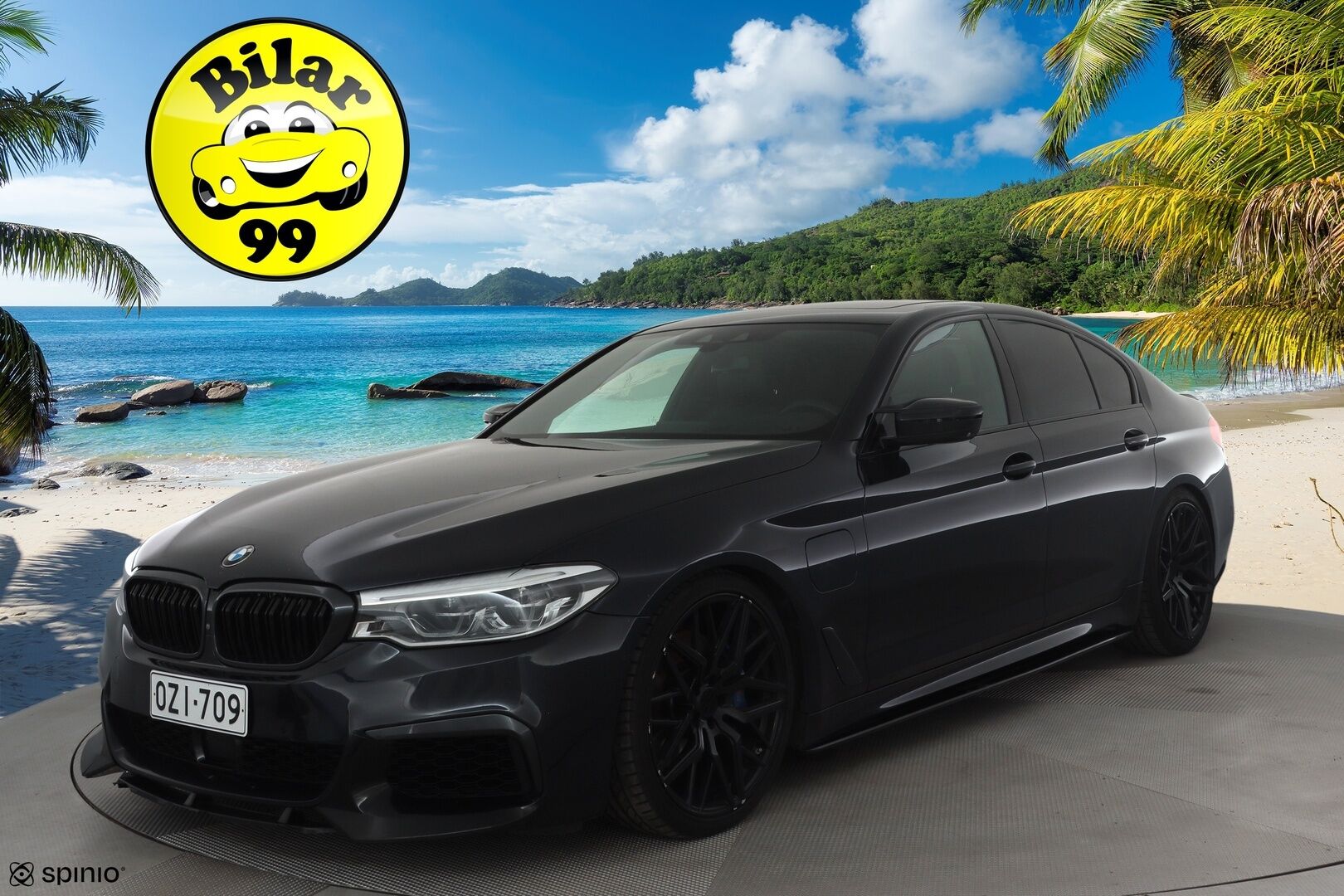 BMW 530 2017 G30 Sedan 530e A iPerformance M-Sport * HUD / Lasikattoluukku / Adapt.LED / ACC / H&K / 360° / Sportnahat Muistilla * - Kahdet renkaat / Merkkihuollettu! / *SUPER KAMOILLA*