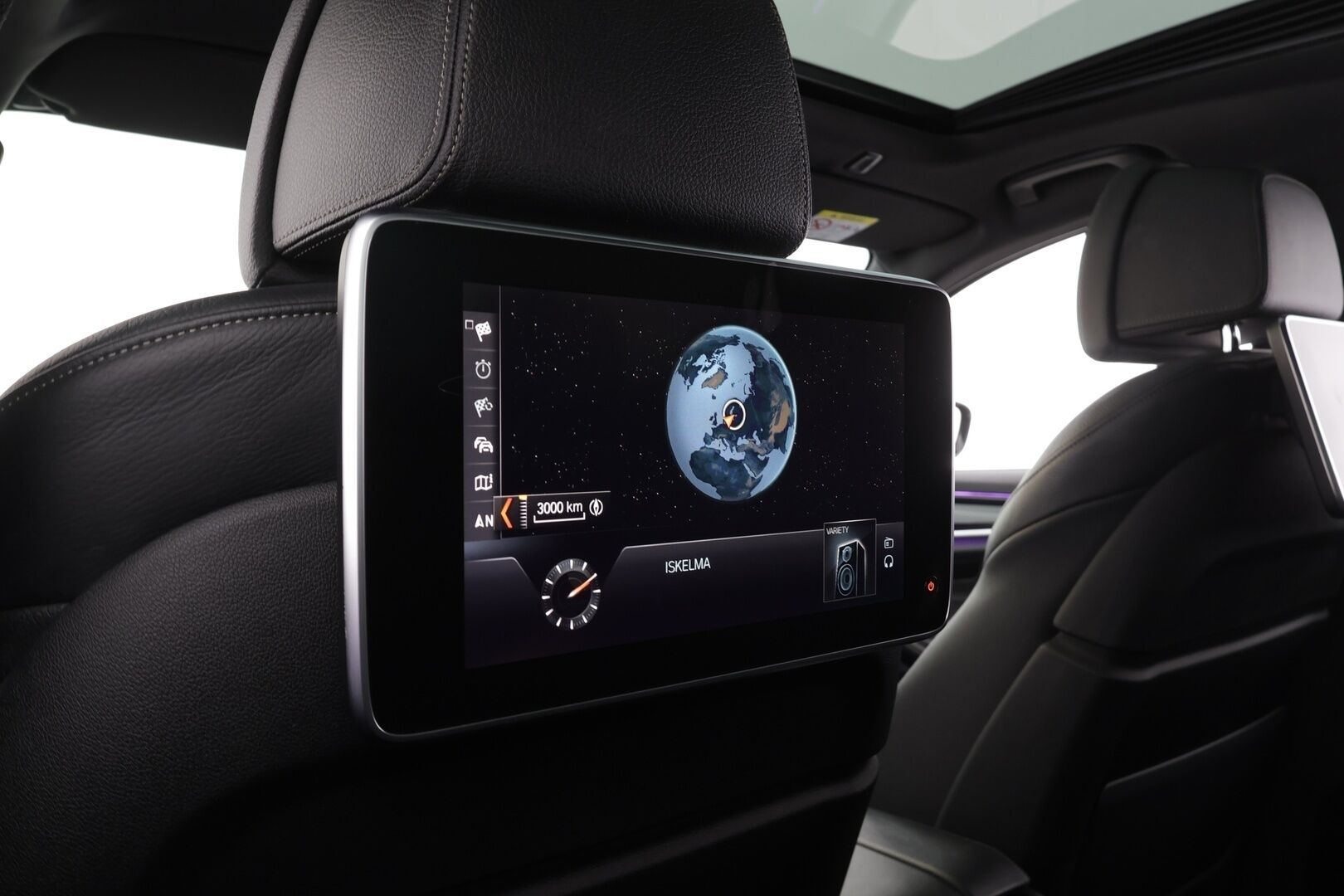 BMW 530 2017 G30 Sedan 530e A iPerformance M-Sport * HUD / Lasikattoluukku / Adapt.LED / ACC / H&K / 360° / Sportnahat Muistilla * - Kahdet renkaat / Merkkihuollettu! / *SUPER KAMOILLA*