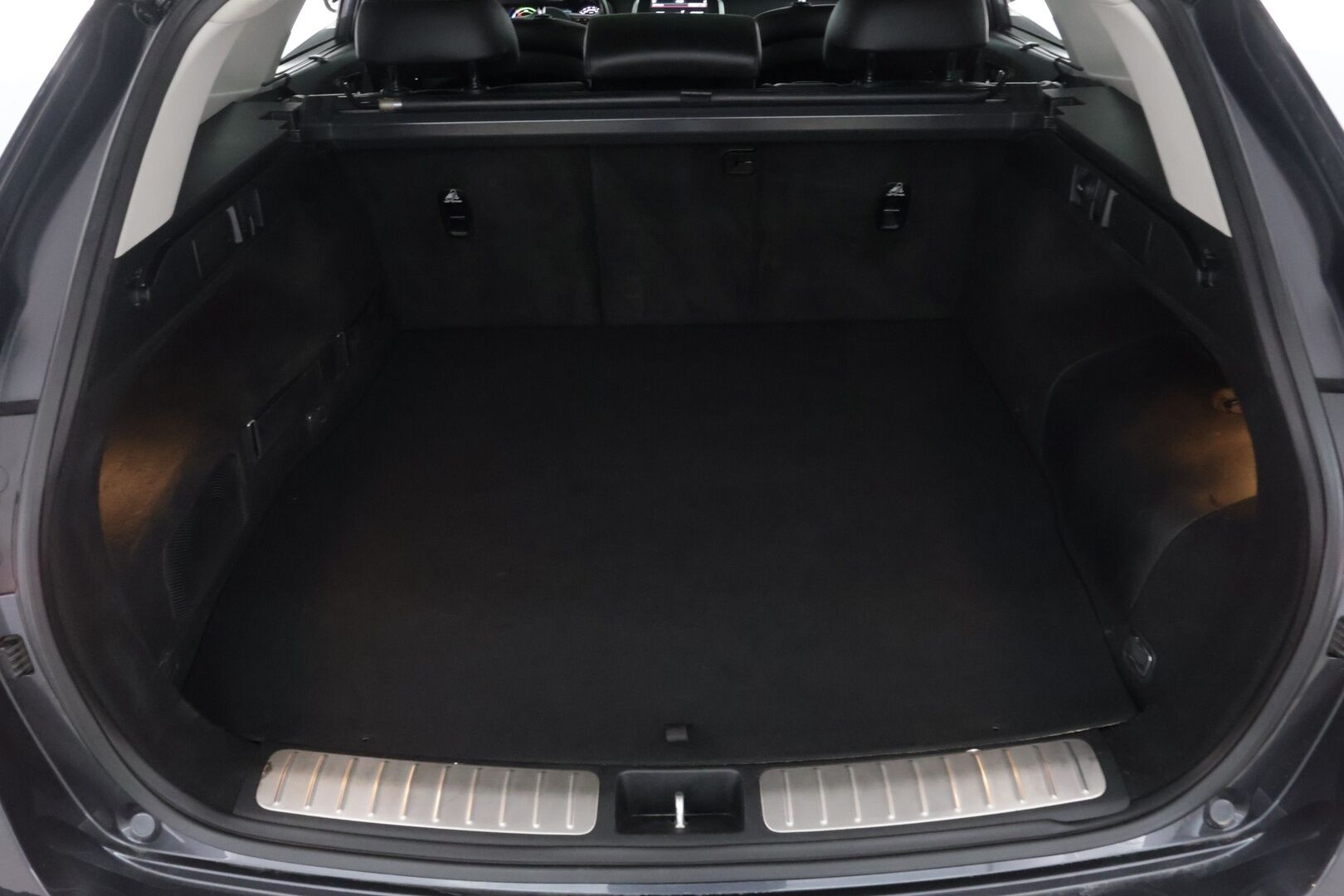 Kia Optima 2018 2,0 GDI PHEV Business Luxury SW A/T - | Panorama | Muistipenkki | Ilmastoidut etu-istuimet | ACC | BLIS | Navi | Harman & Kardon | Koukku | 360-kamera | Apple&Android | Keylessgo | 