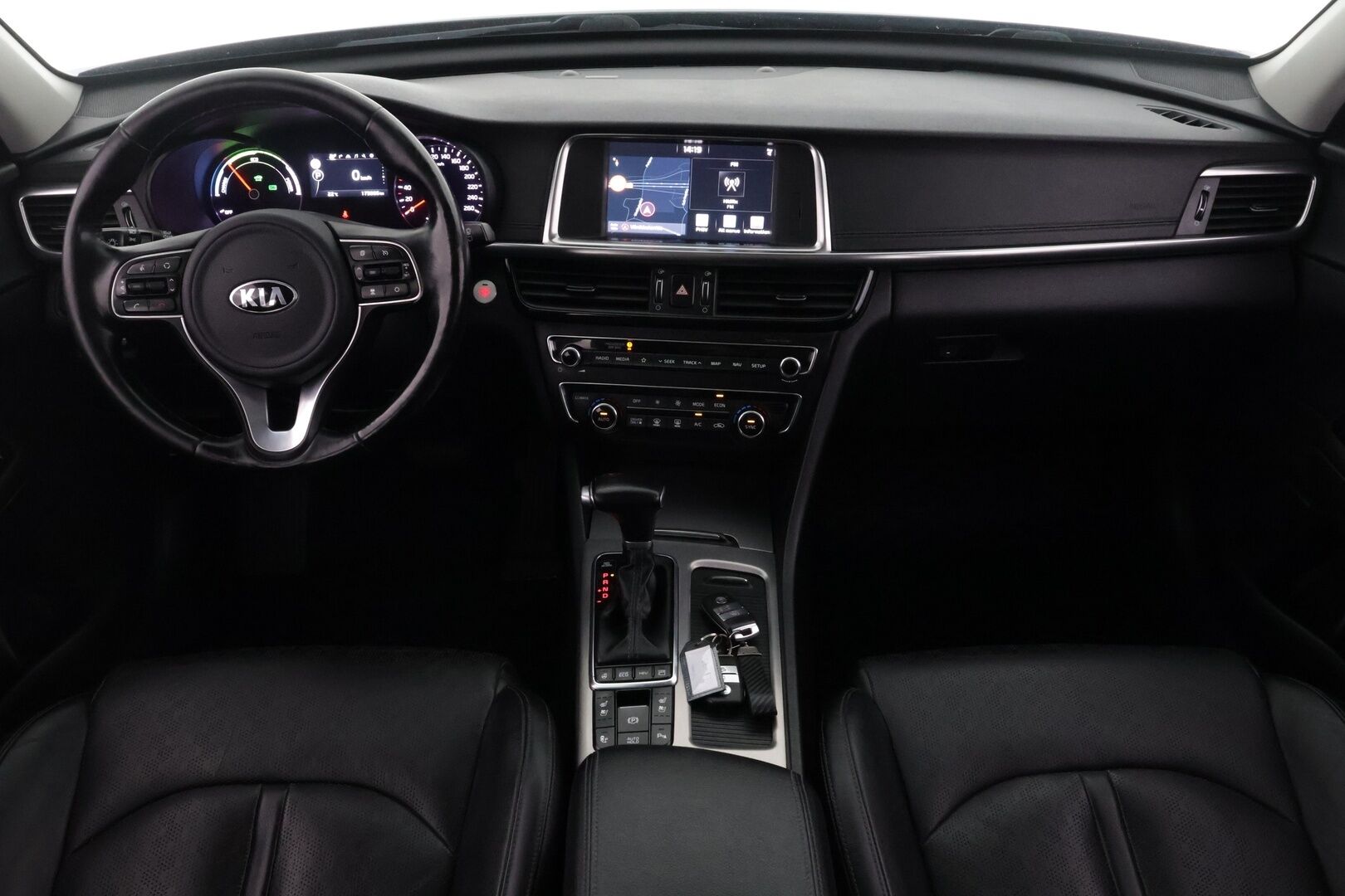 Kia Optima 2018 2,0 GDI PHEV Business Luxury SW A/T - | Panorama | Muistipenkki | Ilmastoidut etu-istuimet | ACC | BLIS | Navi | Harman & Kardon | Koukku | 360-kamera | Apple&Android | Keylessgo | 