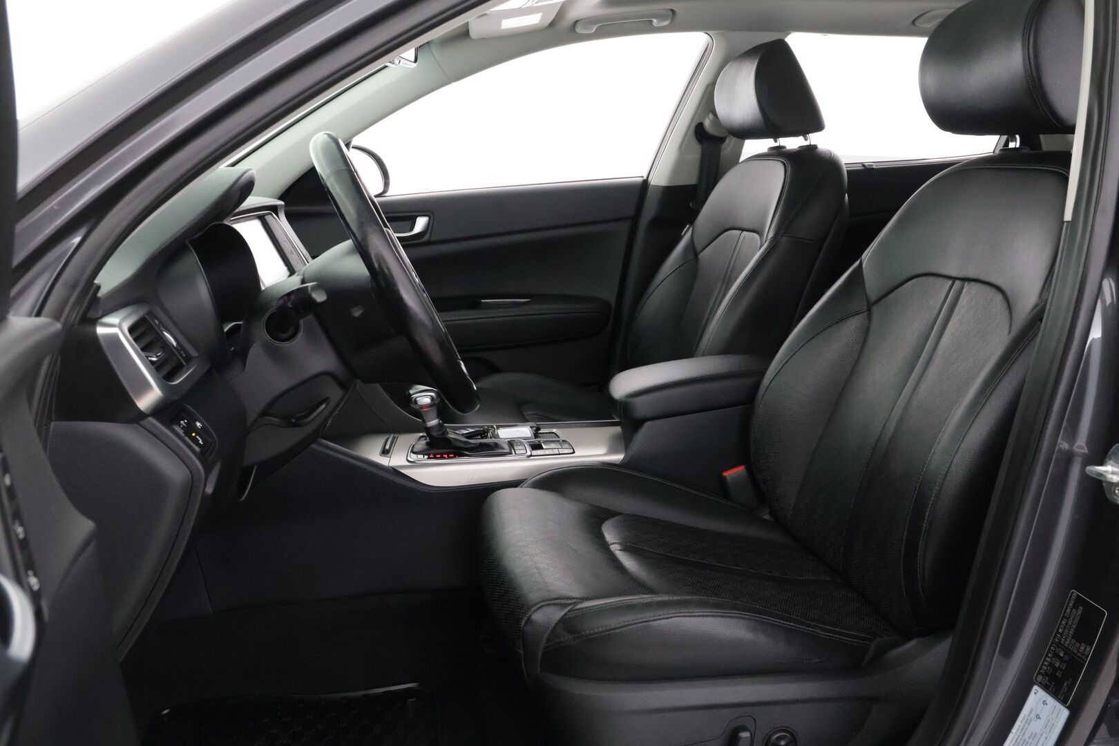 Kia Optima 2018 2,0 GDI PHEV Business Luxury SW A/T - | Panorama | Muistipenkki | Ilmastoidut etu-istuimet | ACC | BLIS | Navi | Harman & Kardon | Koukku | 360-kamera | Apple&Android | Keylessgo | 