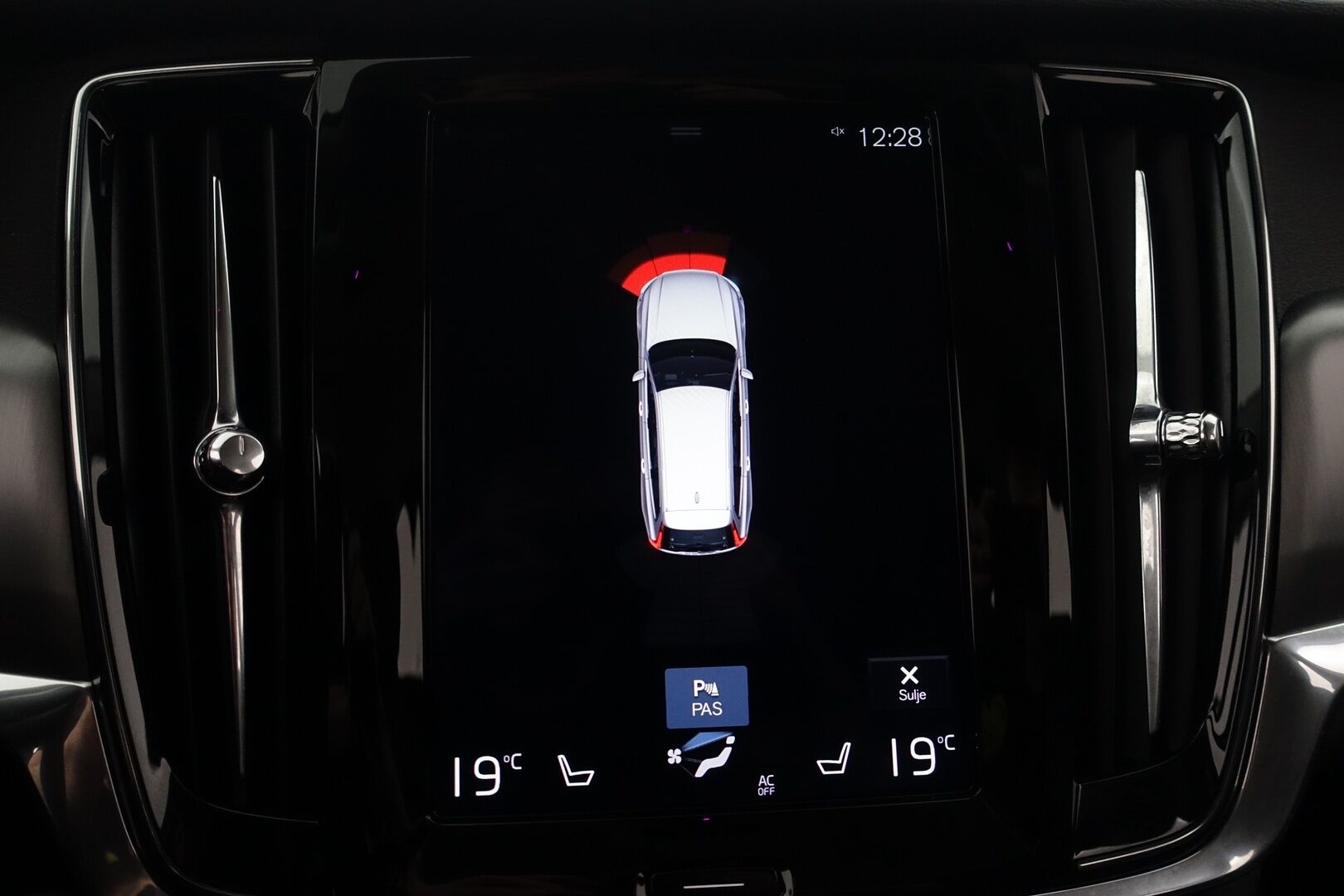 Volvo V90 2019 D4 AWD Momentum aut - | ACC | Webasto | Digimittaristo | Nahkasisusta | Vetokoukku | Pilot Assist | Keyless | Tutkat | LED | Ratinlämmitin | Comfort Istuimet | VOC | 2X Renkaat & Vanteet |