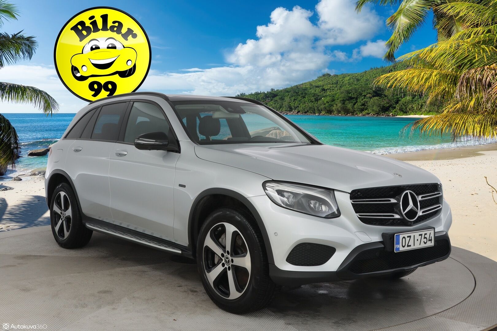 Mercedes-Benz GLC 2018 350 e 4MATIC **Burmeister / Alletaittuva koukku / Muistipenkit / Panorama / Navi** - **Huollettu ja hyvin pidetty / Kahdet hyvät renkaat aluvanteilla**