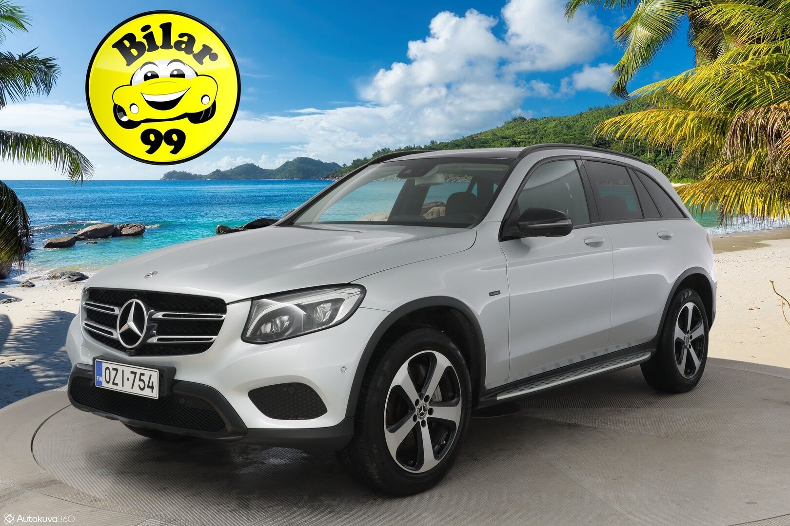 Mercedes-Benz GLC 2018 350 e 4MATIC **Burmeister / Alletaittuva koukku / Muistipenkit / Panorama / Navi** - **Huollettu ja hyvin pidetty / Kahdet hyvät renkaat aluvanteilla**
