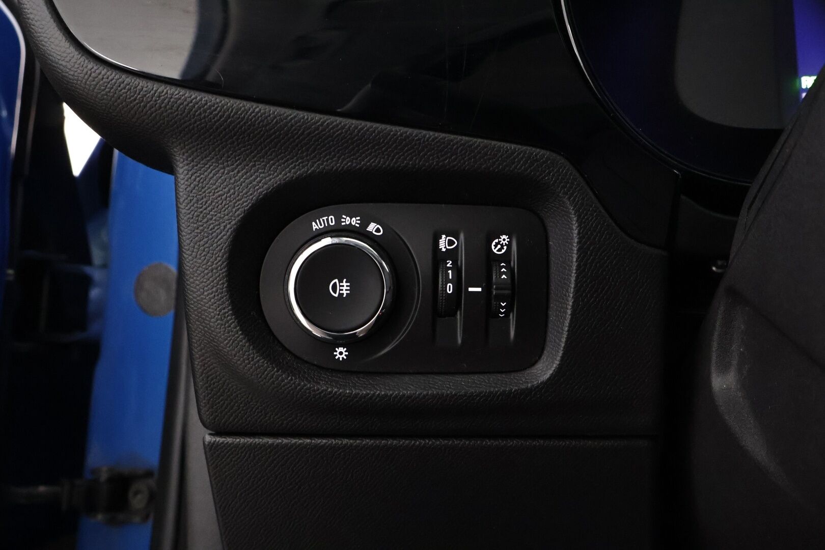 OPEL Corsa-e 2021 5-ov Comfort 136 automaatti - Vakkari | Peruutuskamera | Ratinlämmitys | Peruutustutkat | Digimittari 