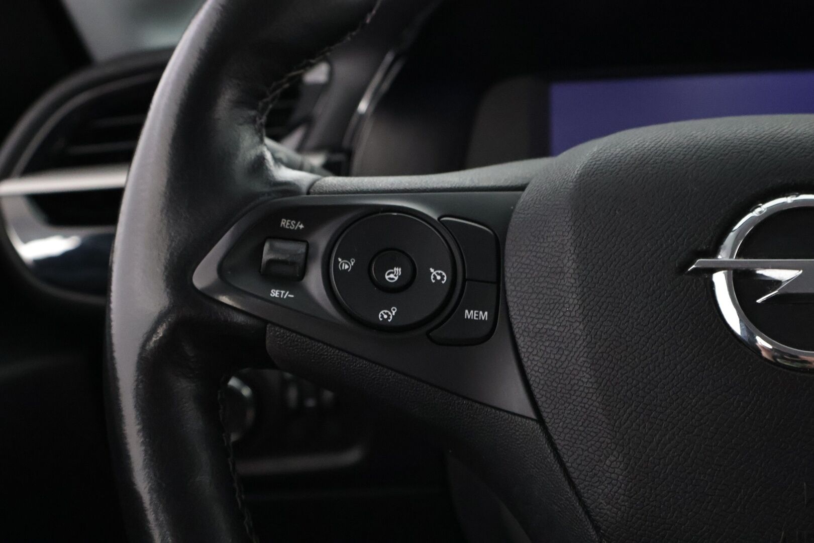 OPEL Corsa-e 2021 5-ov Comfort 136 automaatti - Vakkari | Peruutuskamera | Ratinlämmitys | Peruutustutkat | Digimittari 