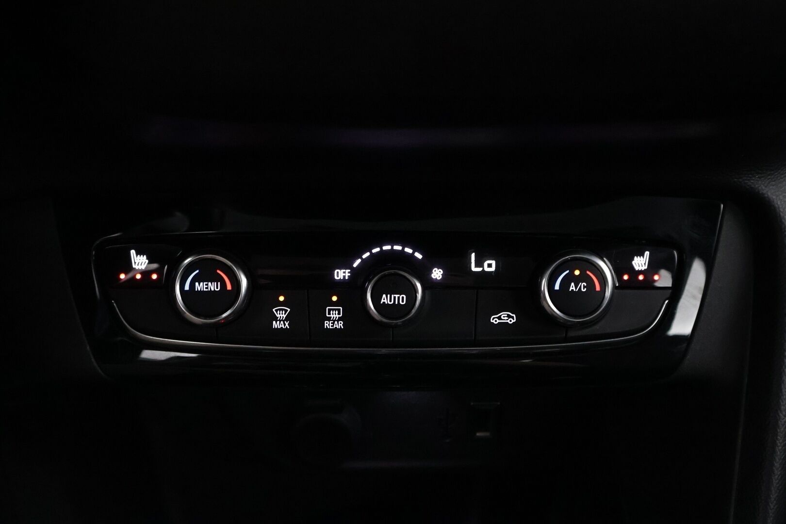 OPEL Corsa-e 2021 5-ov Comfort 136 automaatti - Vakkari | Peruutuskamera | Ratinlämmitys | Peruutustutkat | Digimittari 
