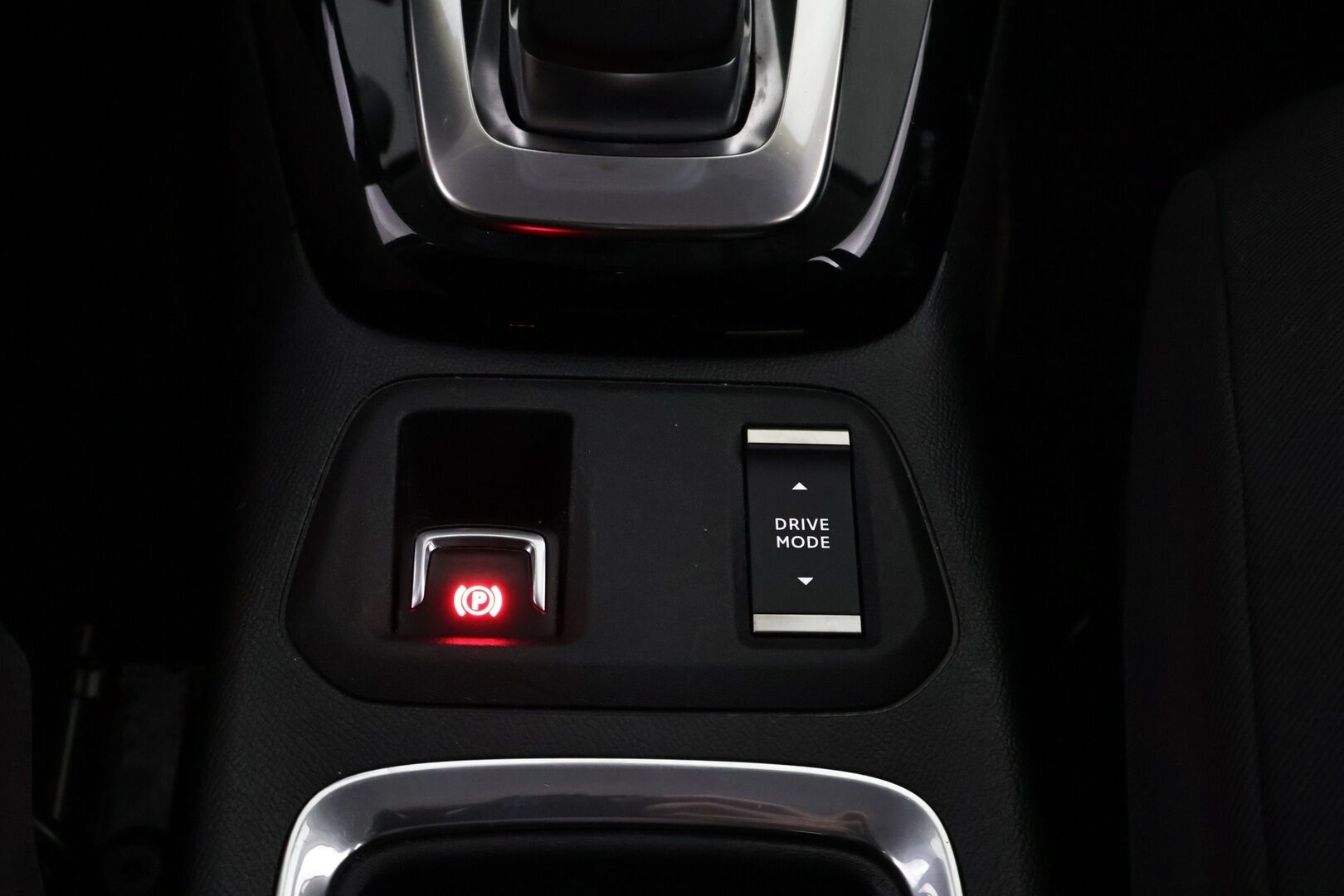 OPEL Corsa-e 2021 5-ov Comfort 136 automaatti - Vakkari | Peruutuskamera | Ratinlämmitys | Peruutustutkat | Digimittari 