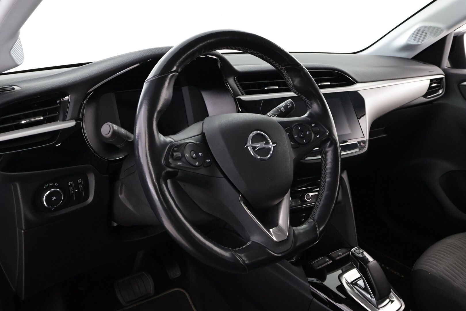OPEL Corsa-e 2021 5-ov Comfort 136 automaatti - Vakkari | Peruutuskamera | Ratinlämmitys | Peruutustutkat | Digimittari 