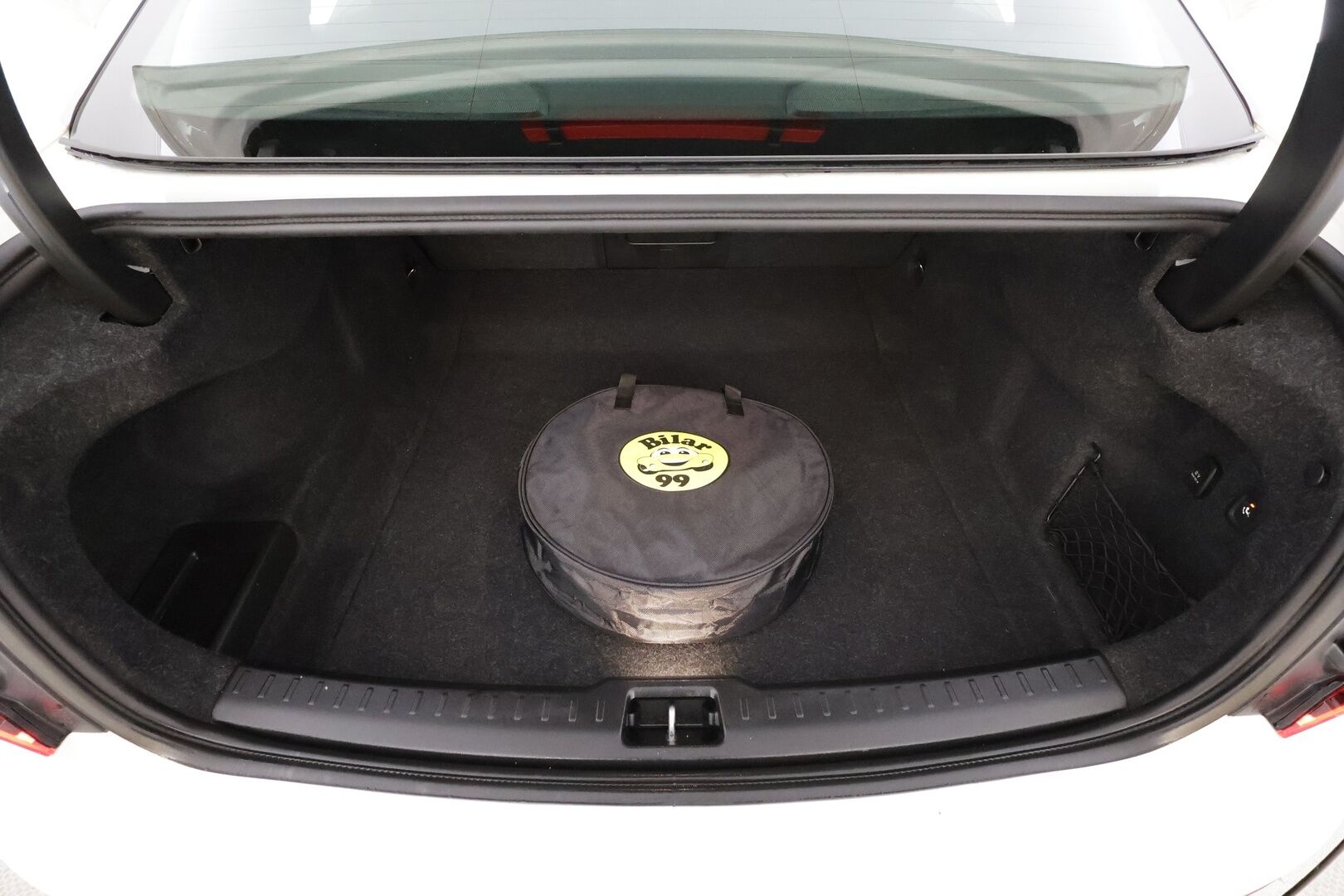 Volvo S60 2022 T8 AWD Long Range High Performance R-Design Edition aut * ACC / P.kamera / Full LED / Navi / Koukku / Muistipenkki * - 1.Om Suomi-auto / Kahdet renkaat aluvanteilla / Merkkihuollettu - HULLUT JOULUT KORKOTARJOUS 2,49% 